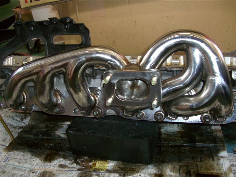 S-TEC Motorsports RB25DET エキゾーストマニホールド のパーツ