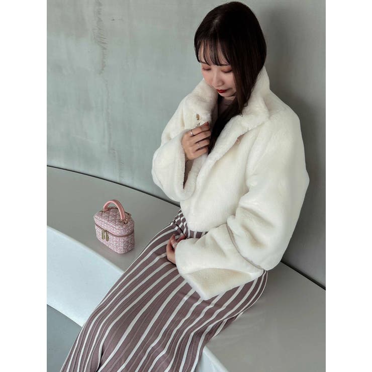 ショートビットフェイクファーコート[品番：MKSW0053414]｜dazzlin