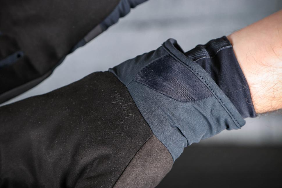 Rapha Gore-Tex Insulated Waterproof Glove - Cycling News | Bike