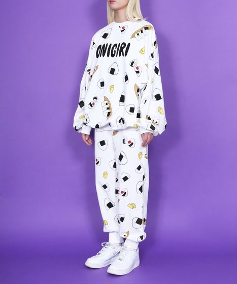 フード総柄スウェットパンツ(ONIGIRI_YAKINIKU_NATTO）[商品：PN24SS