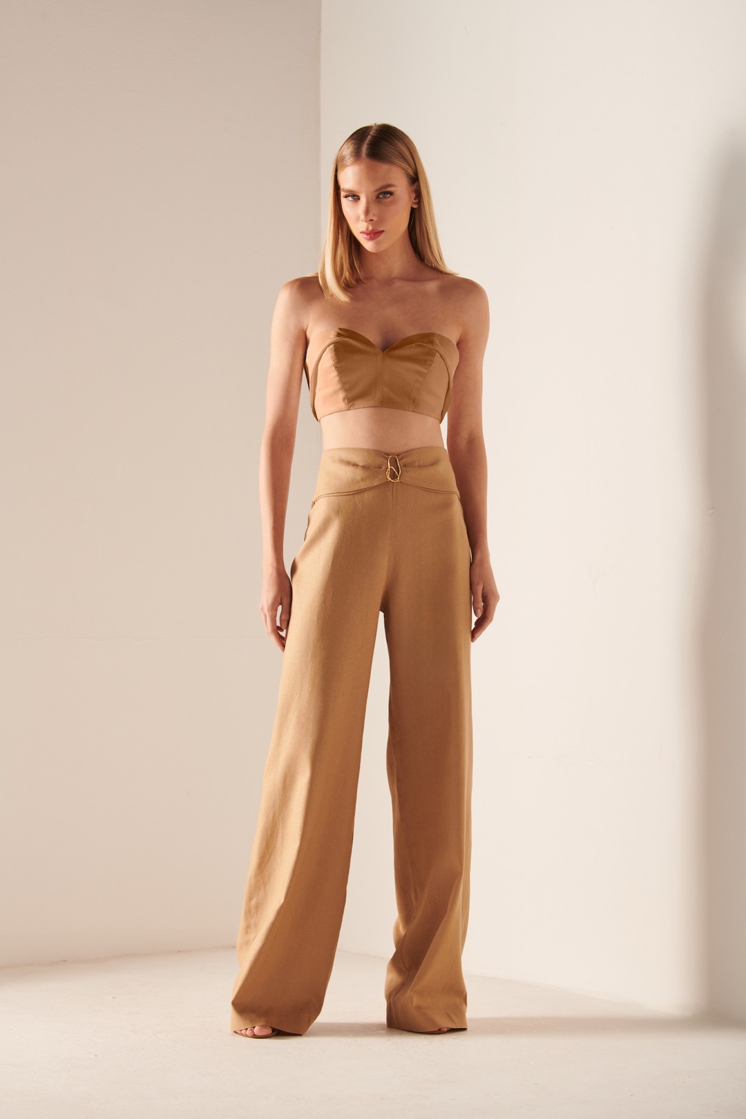 Cropped Linho Carl Caramelo - Inti Brand