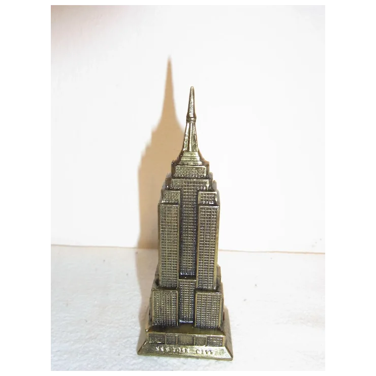 Vintage USA Souvenir Building Empire State Building in Box. For