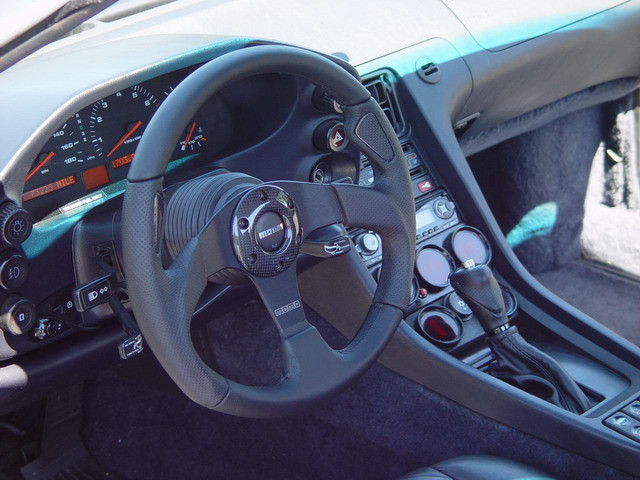MOMO Jet 350mm Steering Wheel | MrSteeringWheel
