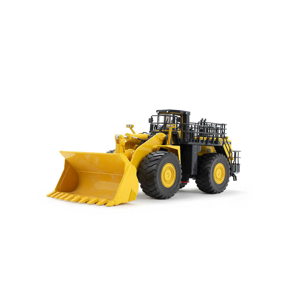 Komatsu WA900-3 Wheel Loader