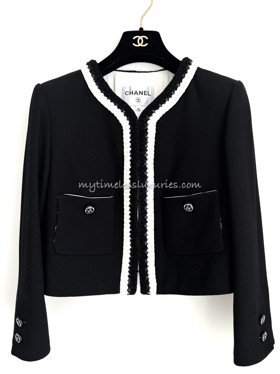 CHANEL 22C Black/ White Silk Crepe Jacket 36 - Timeless Luxuries