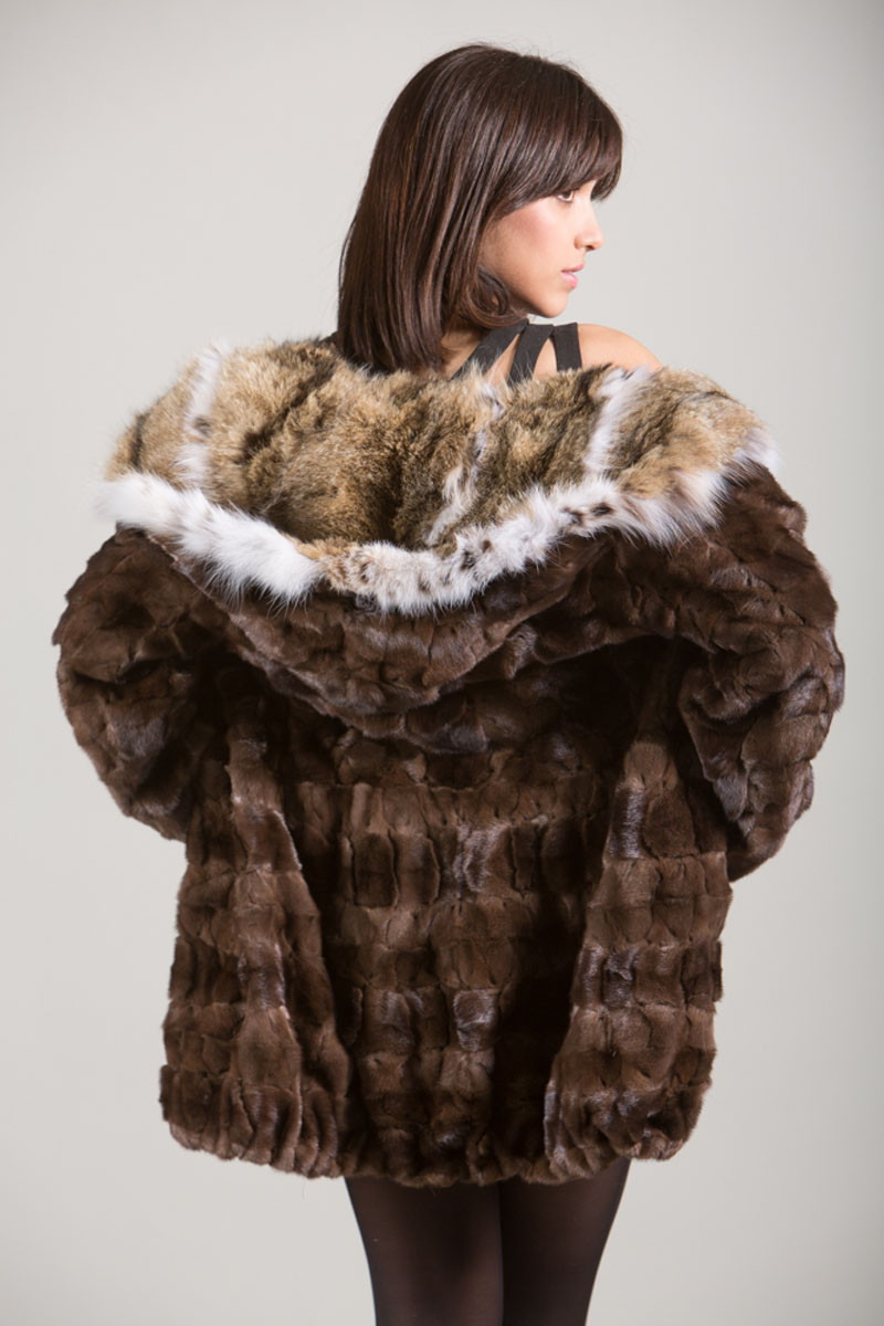 Brown Mink Fur Coat with Lynx Hood | SKANDINAVIK FUR