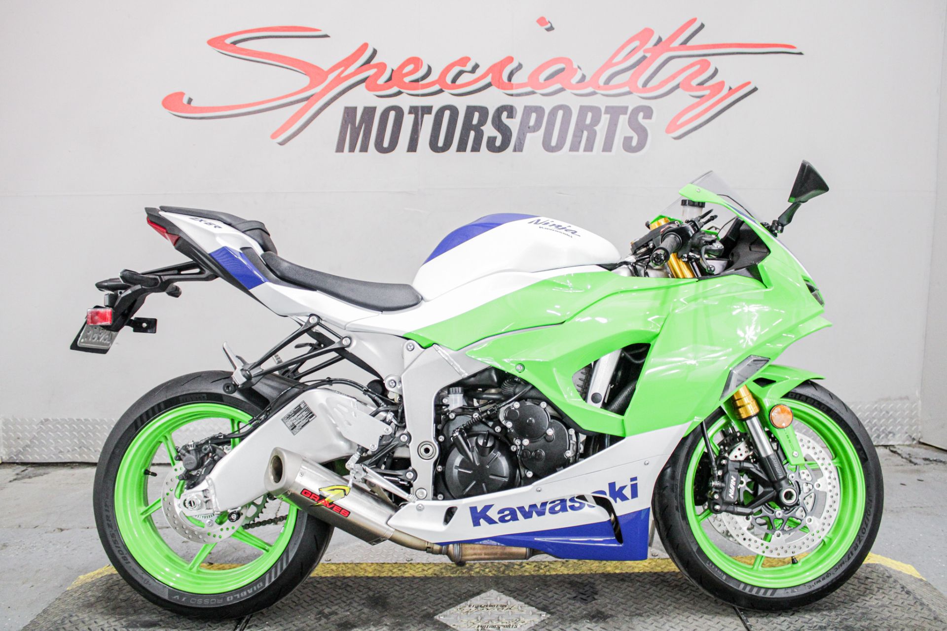 Used 2024 Kawasaki Ninja ZX-6R ABS | Motorcycles in Sacramento CA