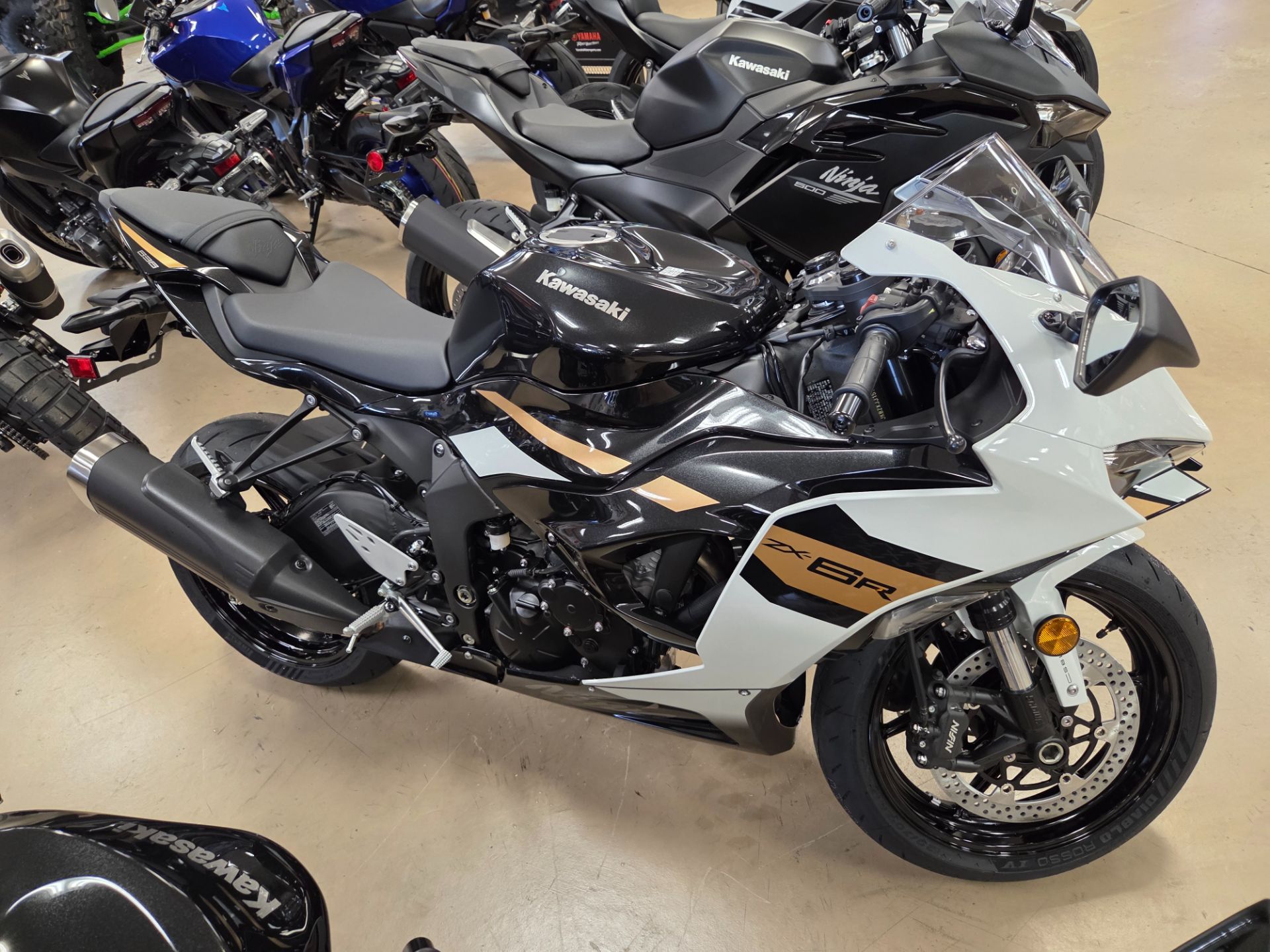 New 2026 Kawasaki NINJA ZX-6R ABS Pearl Robotic White / Metallic
