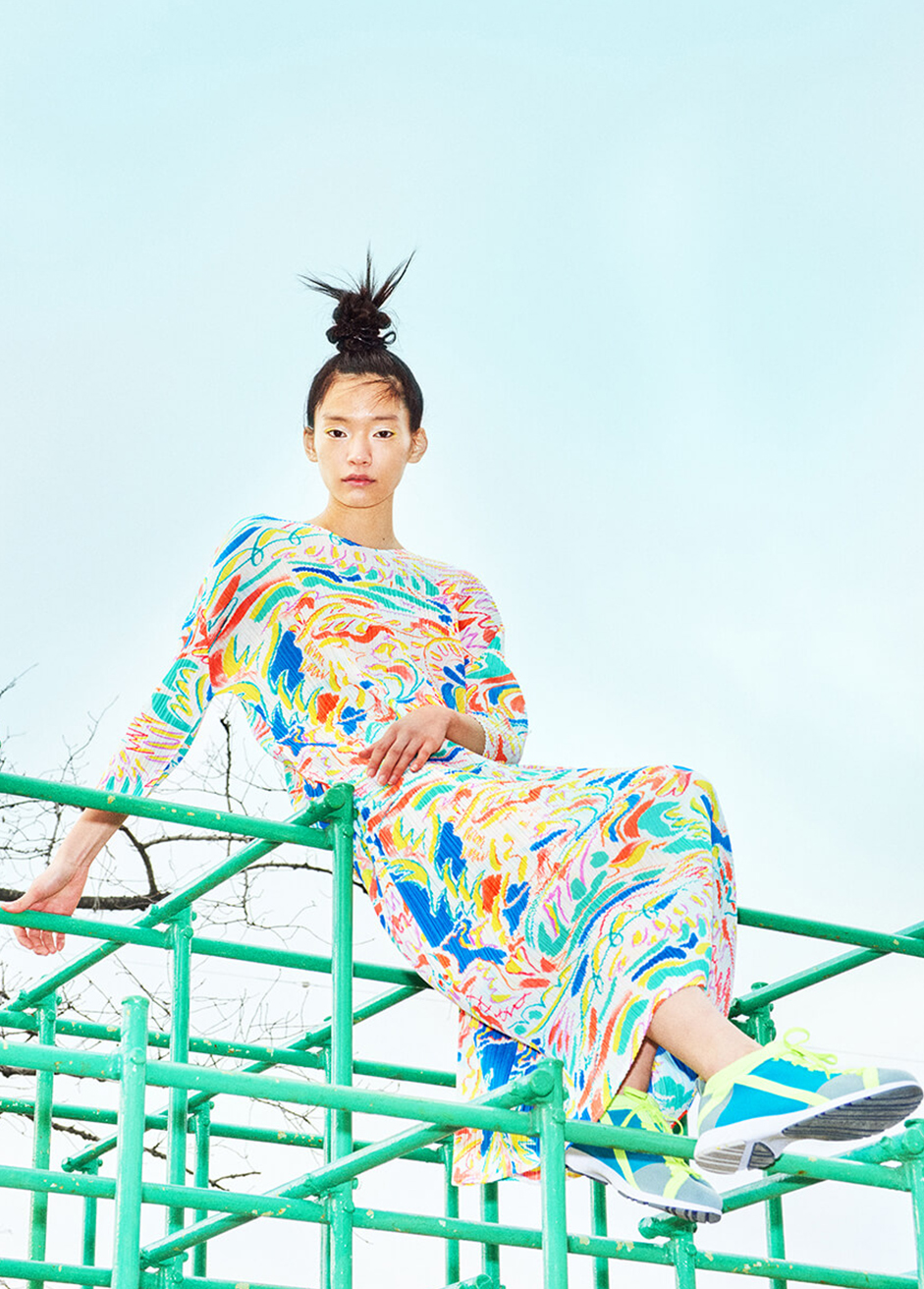 TOP | PLEATS PLEASE ISSEY MIYAKE “私が主役”のプレイフルなデイリー