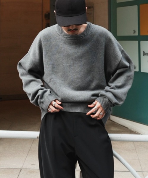 Lui's（ルイス）の「クロップドクルーネックニット（ニット/セーター