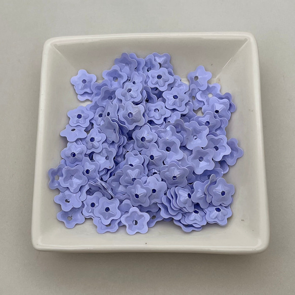 カップフラワー☆スパンコール 8mm ラベンダー 花型 ビーズ刺繍