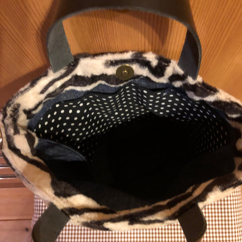 ロラライハリス 刺繍 バケツバッグ バケツバッグ minylog(刺繍で紡ぐ