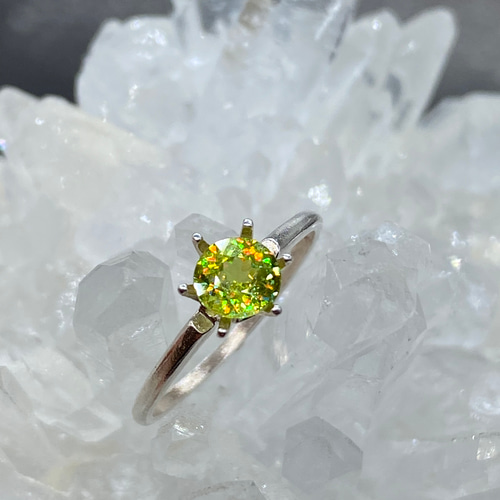 ☆SO☆スフェーンリングG～グリーン系（0.63ct） 指輪・リング らん