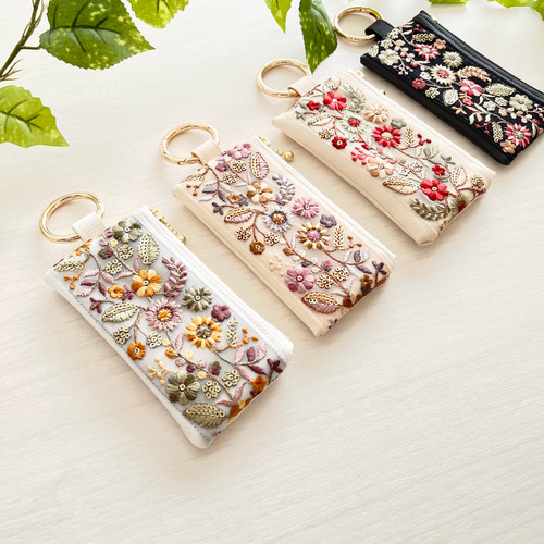 ギフトにも＊インド刺繍リボンのミニポーチ＊キーリング付き ポーチ