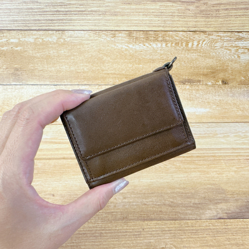 薄くて使いやすいコンパクトな三つ折り財布 ダークブラウン 三つ折り