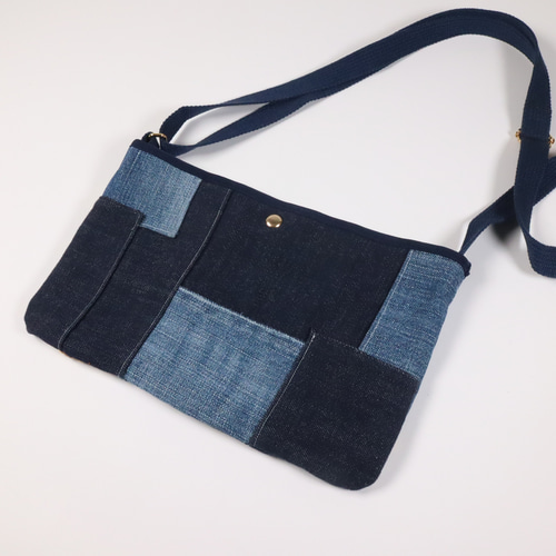 送料無料】かわいい ショルダーバッグ デニム リメイク 刺繍レース