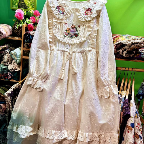 ロリータ風 天然未漂白コットン レース刺繍ロングワンピース｜森ガール