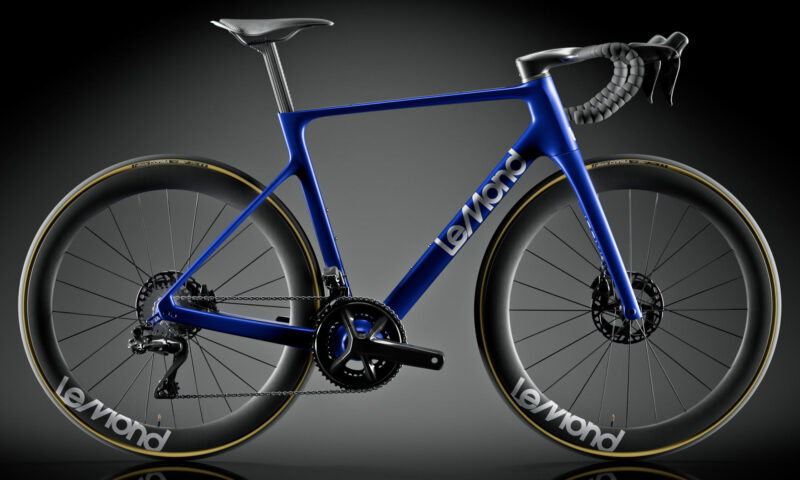 グレッグ・レモンのブランドLeMondから革新的な米国製カーボンLeMond8