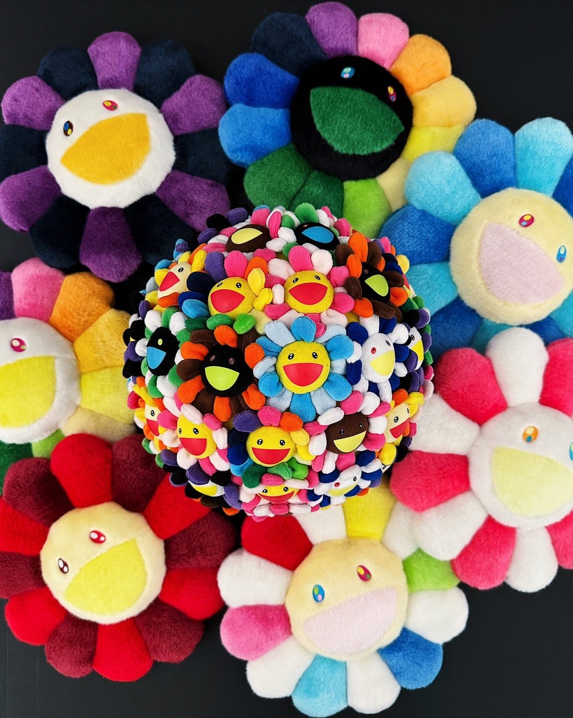 Takashi Murakami / kaikai kiki】大人気のクッションが待望の再入荷