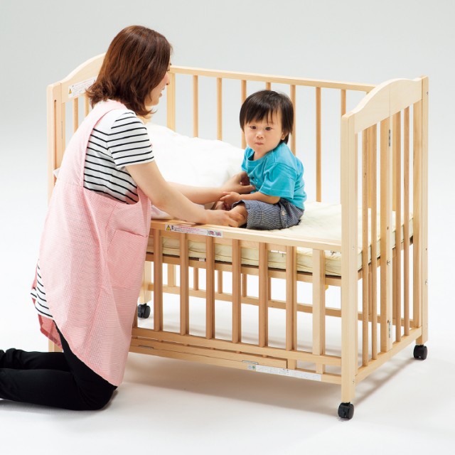 折りたたみベッド・木製白木 - チャイルドショップ ｜チャイルド社公式