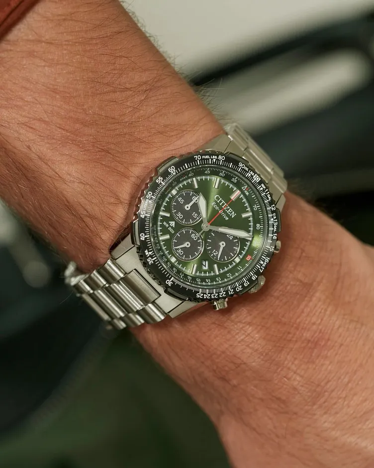 Promaster Navihawk Green Dial Stainless Steel Bracelet CA4664-60W