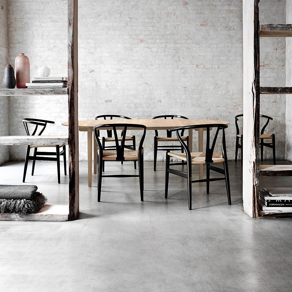 CH24 WISHBONE CHAIR｜カール・ハンセン＆サン｜コンフォートQ｜阪急