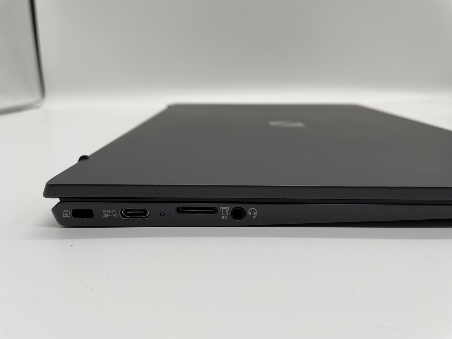 021.NEC LAVIE 【第8世代 Core i7-8565U/SSD256G/メモリ8G】 | 中古