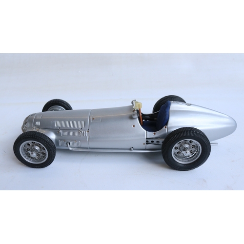 CMC M-025 1/18 scale Mercedes-Benz W154 1938 Silver Arrow Series