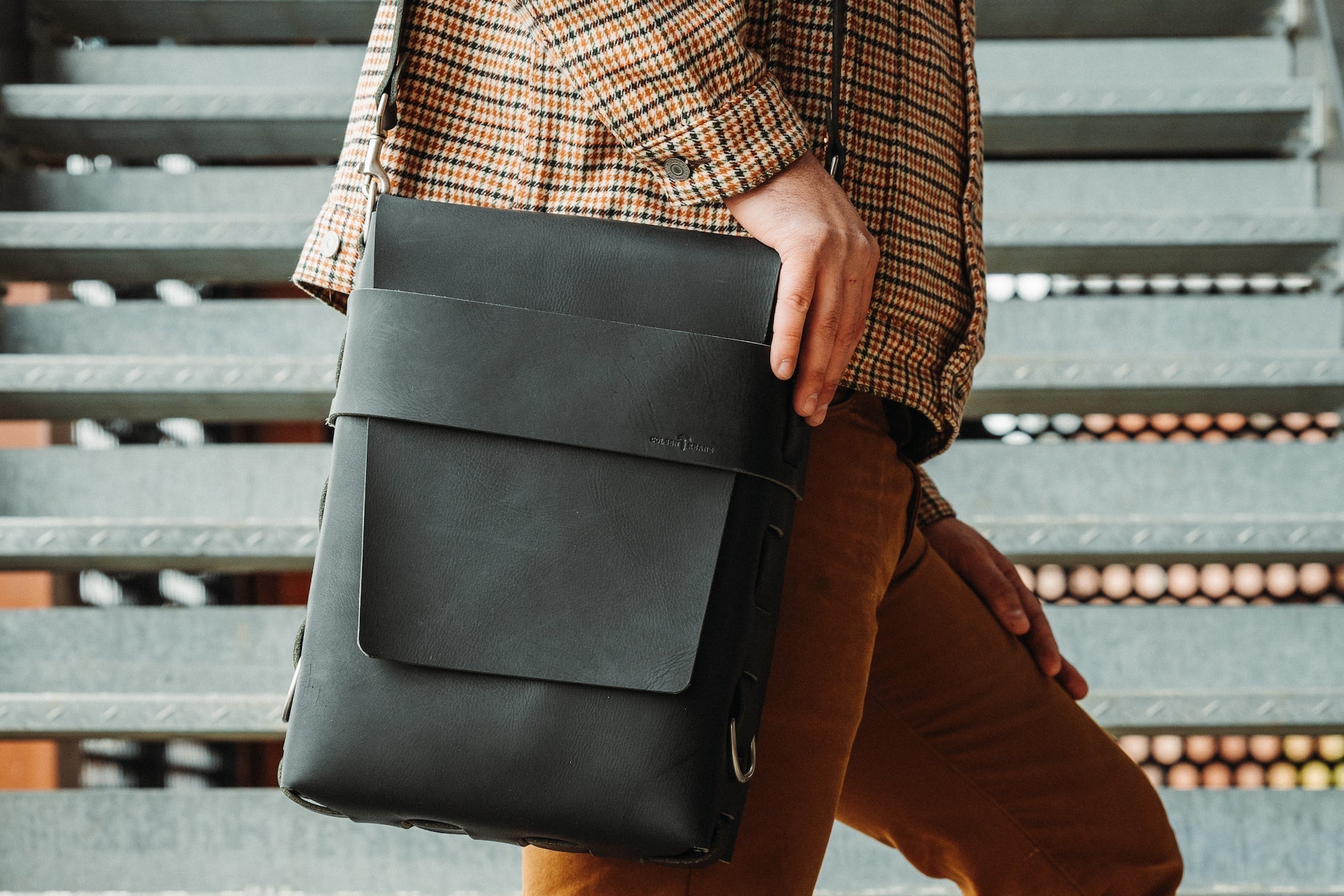 No. 820 - The Classic Handmade Leather Bag – ColsenKeane Leather, LLC