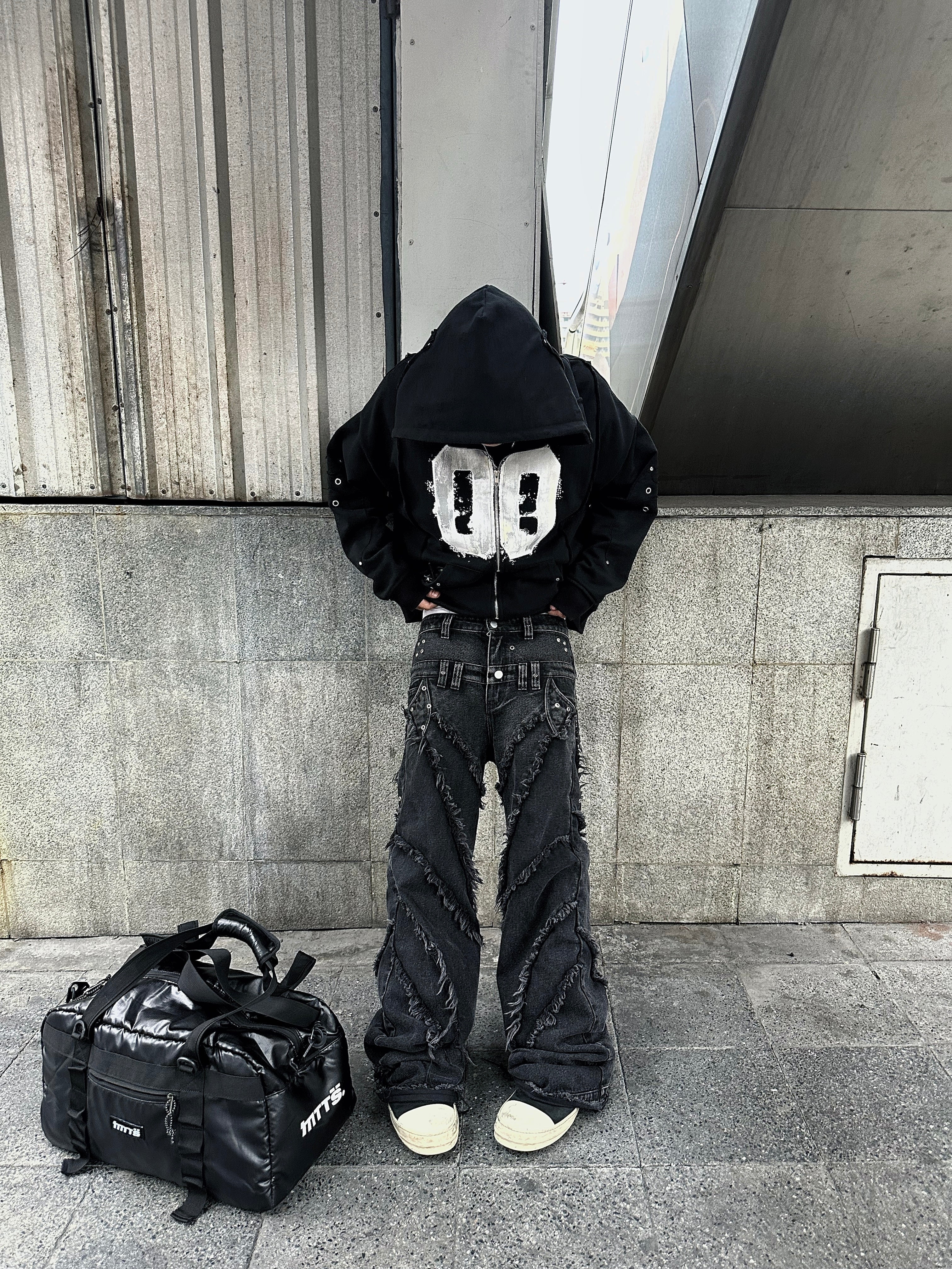 00 KNIGHT CLUB HOODZIP – COZY WORLDWIDE