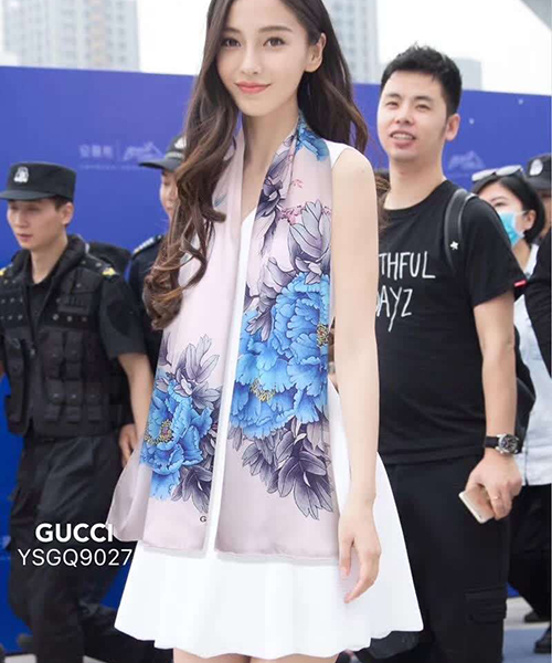 gucci ストール 大判 グッチ スカーフ シルク 花柄 おしゃれ ファッション