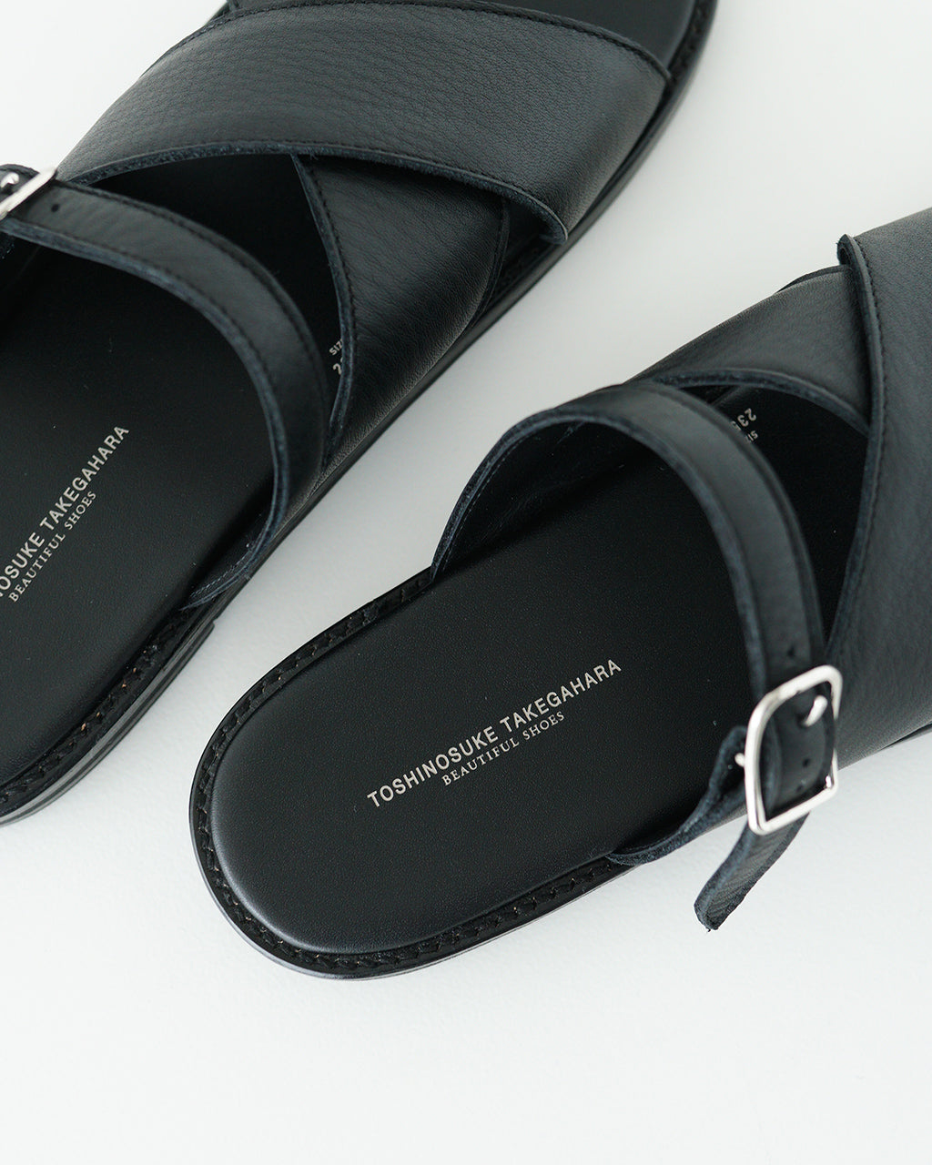 BEAUTIFUL SHOES クロスサンダル レディース BSS2512015｜柔らかな