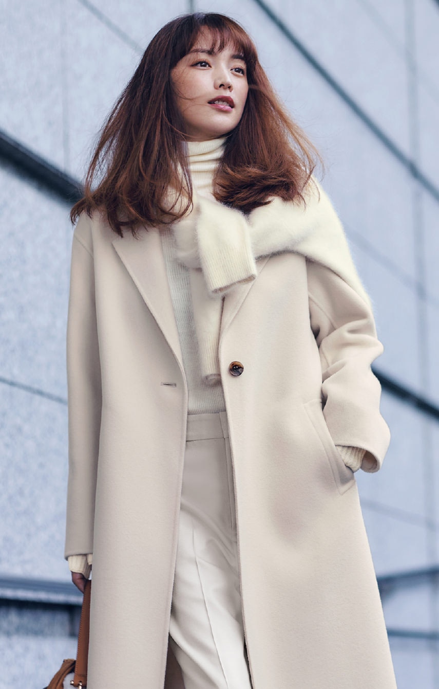 23区】2022 Winter Issue 蛯原友里が纏う、冬の23区。
