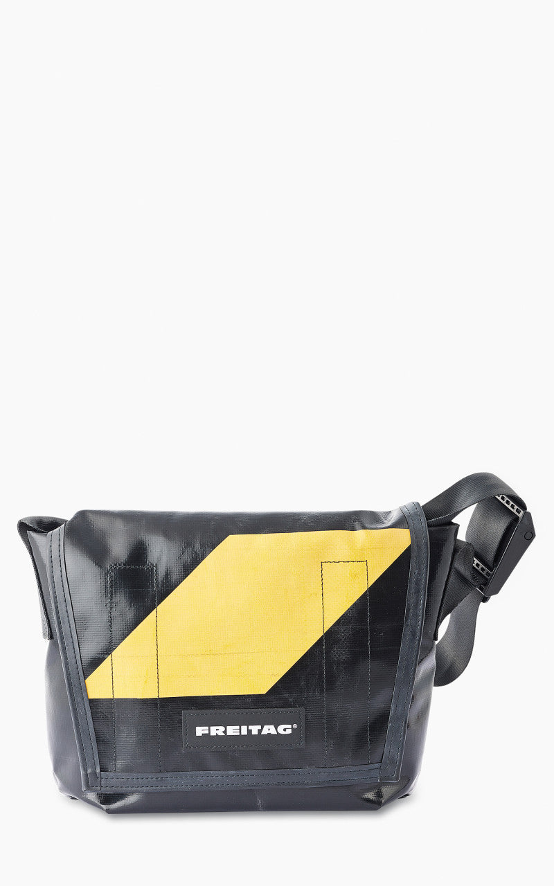 Freitag F11 Lassie Messenger Bag Classic S Black 15-3