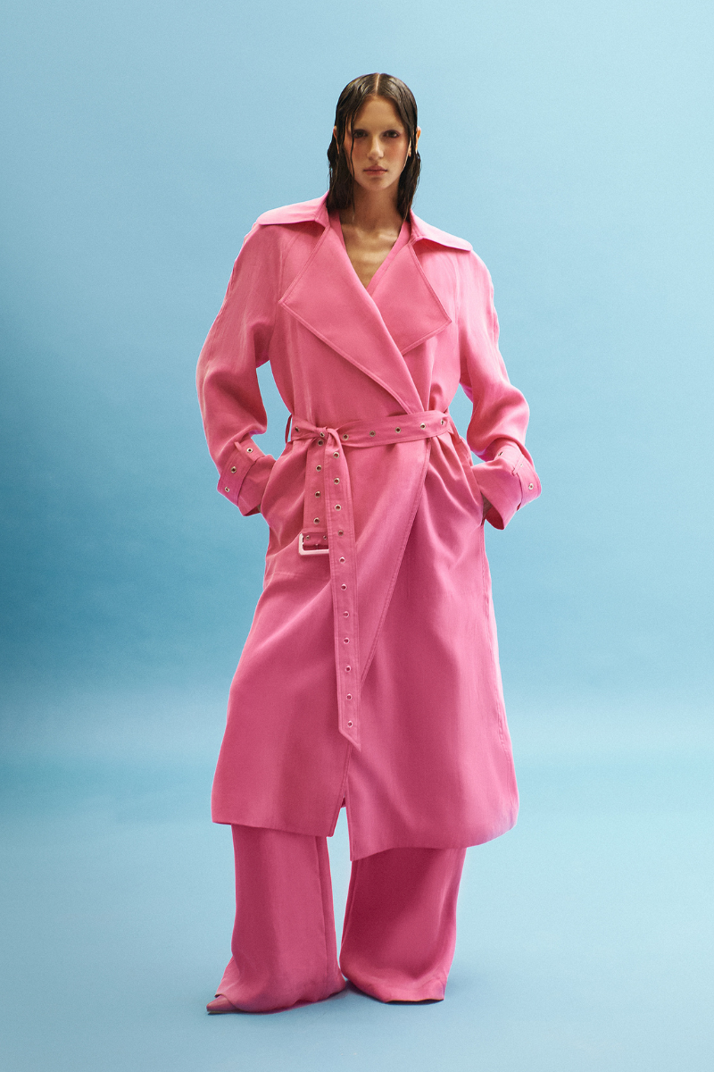 BELTED HOT PINK TRENCH COAT | CULT MIA | Vaska