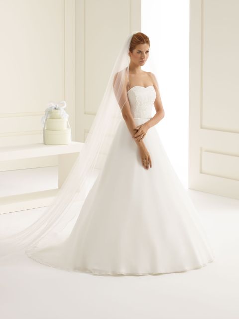 S156S - Single layer veil with elegant corded edge - Bianco Evento