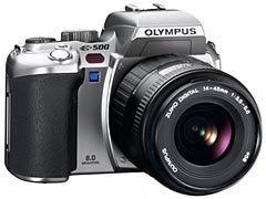 オリンパス、世界最軽量のデジタル一眼レフ「E-500」