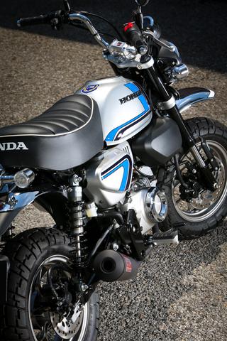 限定190台！ 栄光の“スペンサーカラー”をまとうモンキー125が登場