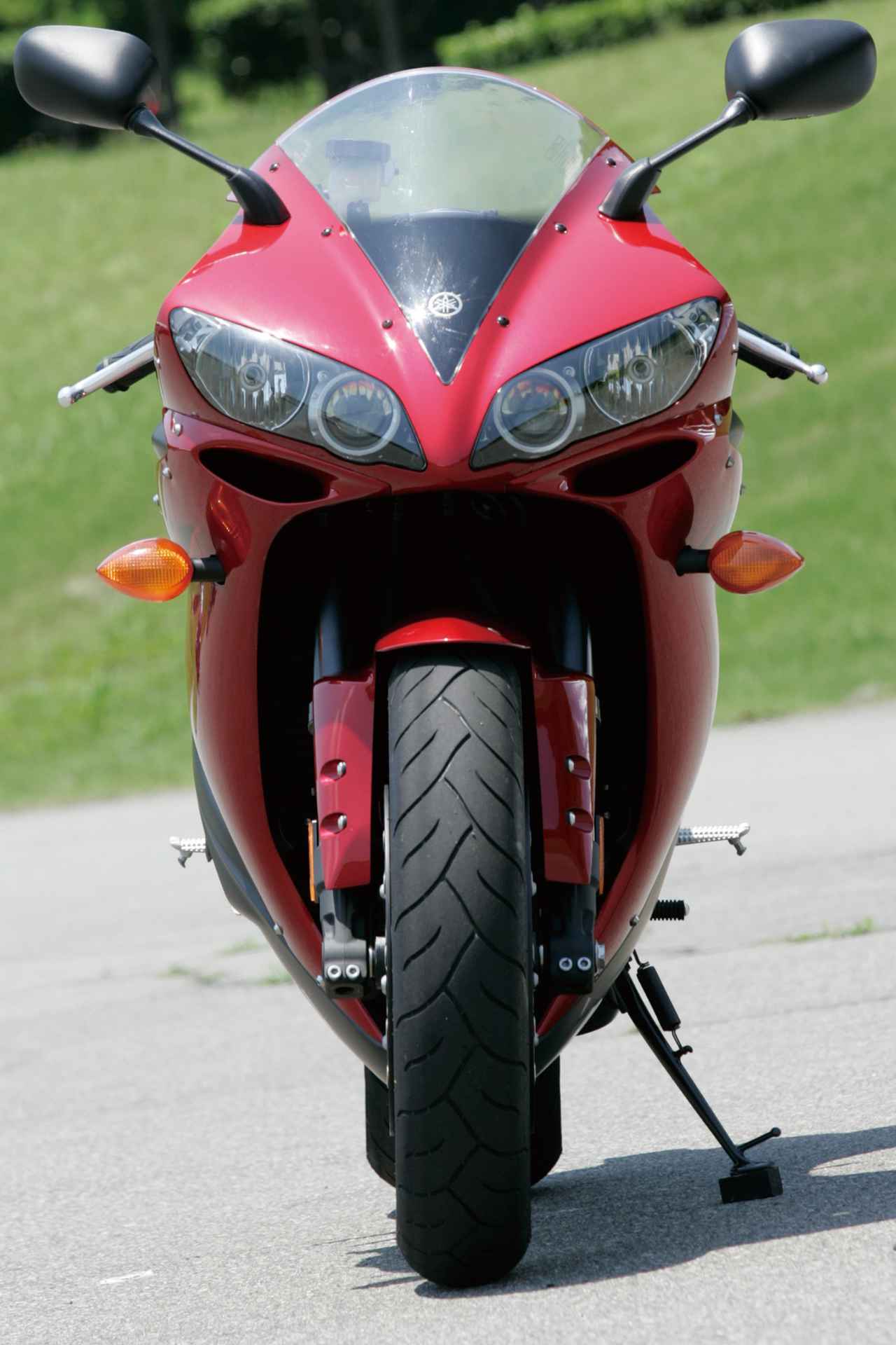 ヤマハ4代目「YZF-R1」（2004年）｜YZF-R1の歴代モデルを振り返る その