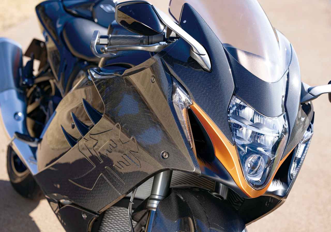 スズキ・ハヤブサを憧れのカーボン仕様に！ ナップスが提案する
