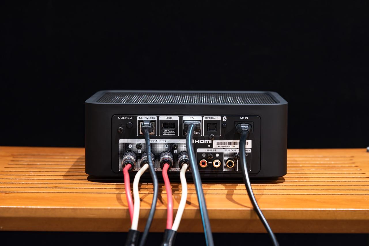 リビングに快音を！マランツ「MODEL M1」で実現する本格ステレオAV