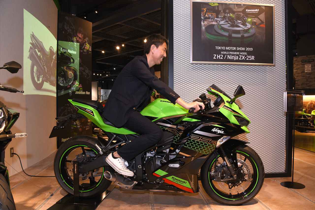 快挙！ 日本人初！＞ 福ちゃん、Ninja ZX-25Rに乗る！ ～ワンメイク