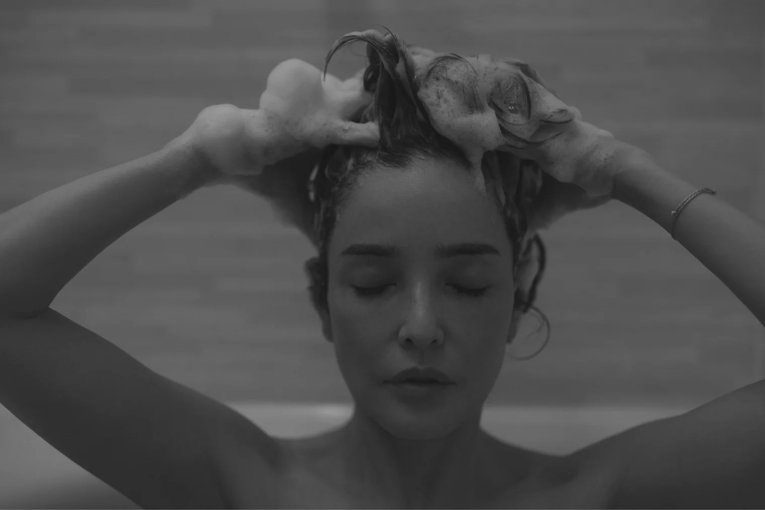 薬用ヘアシャンプー＆トリートメントセット｜AKNIR（アクニー） 公式