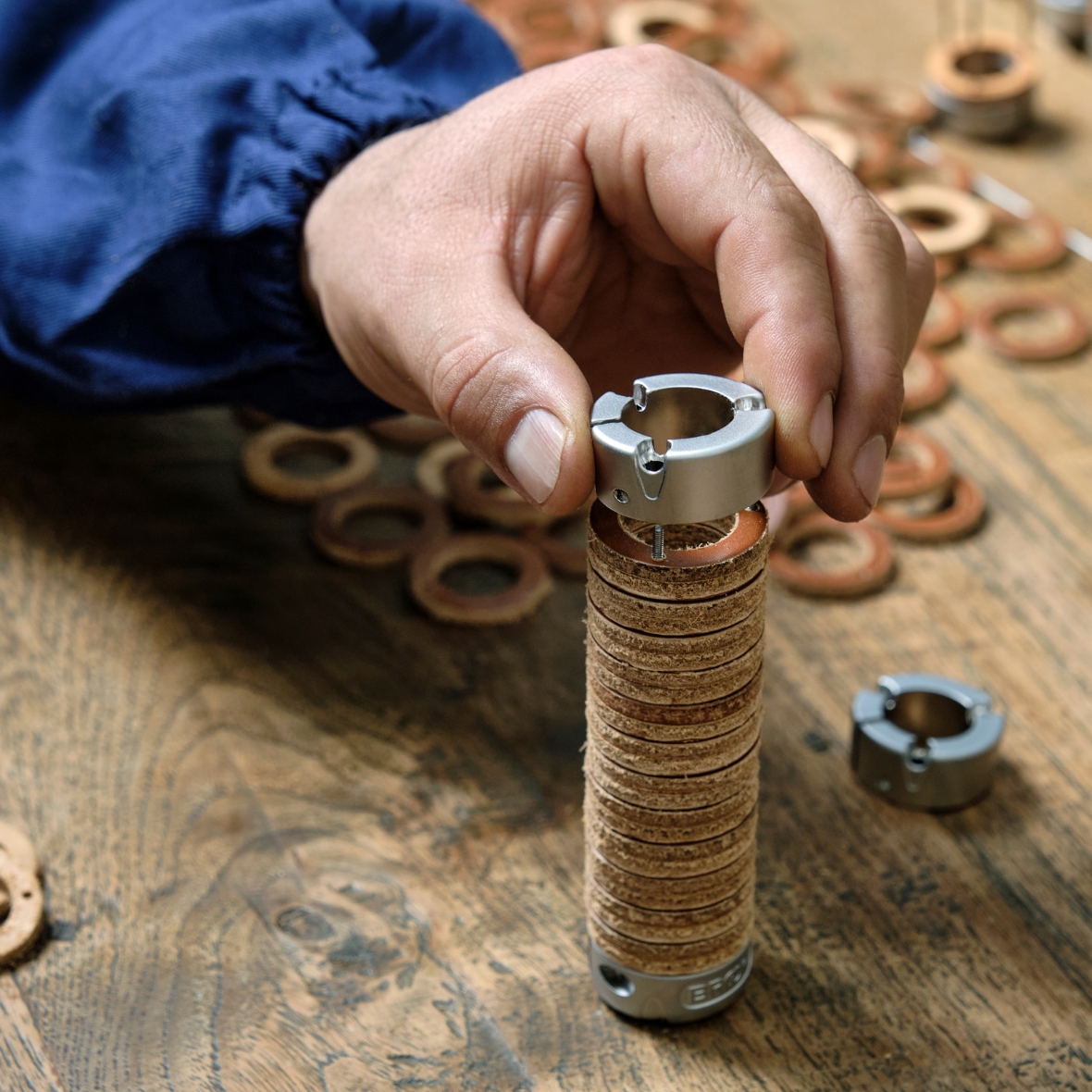 Brooks Plump Leather Grips: Adjustable & Hardwearing Grips