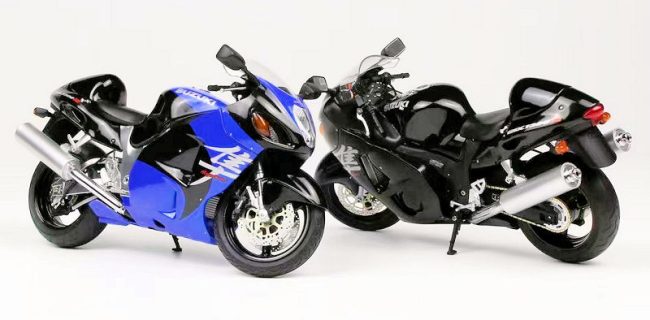LCD Model 1:12 Suzuki GSX-1300R Hayabusa! • DiecastSociety.com