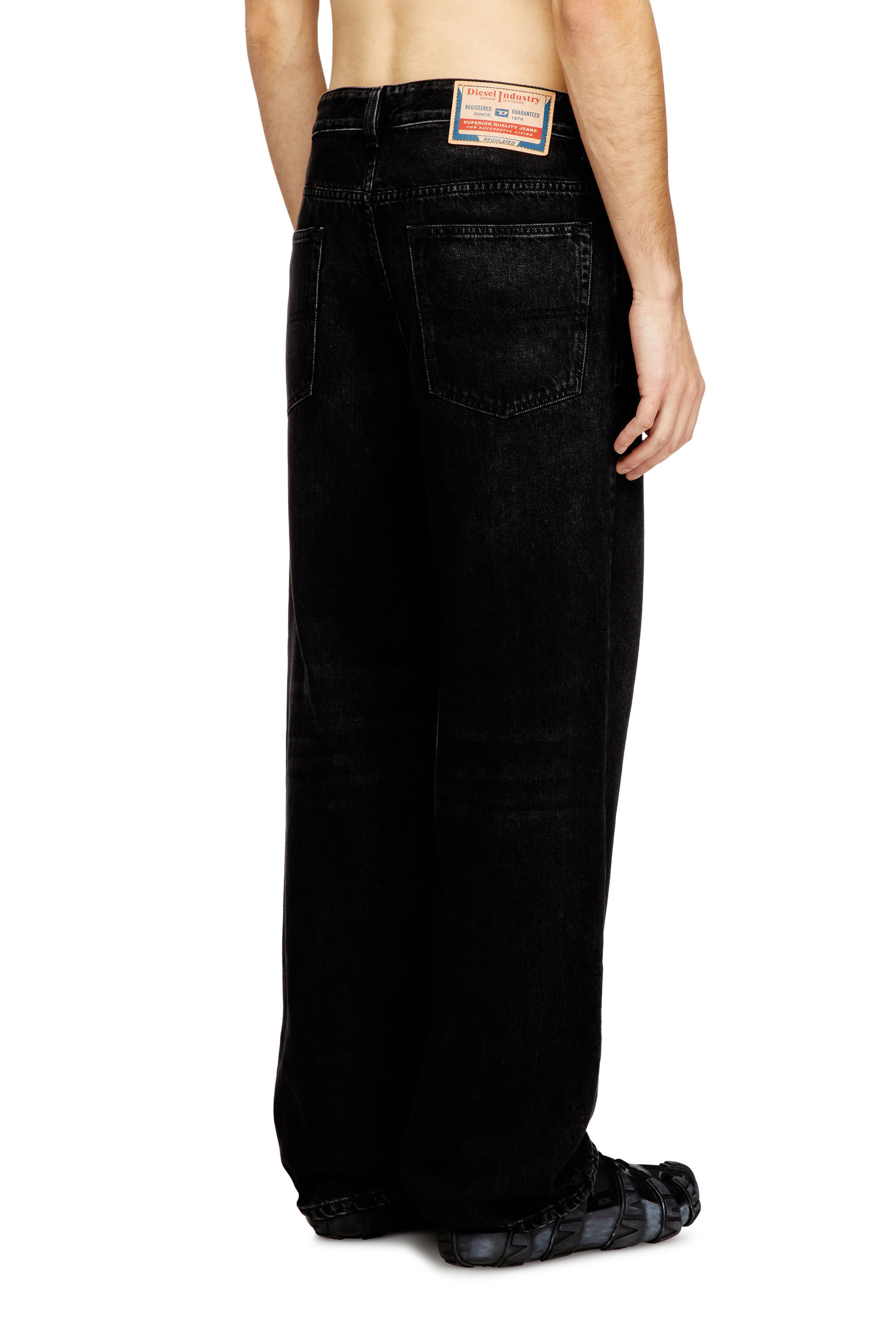 Men's Relaxed Jeans | Black/Dark grey | Diesel 2001 D-Macro