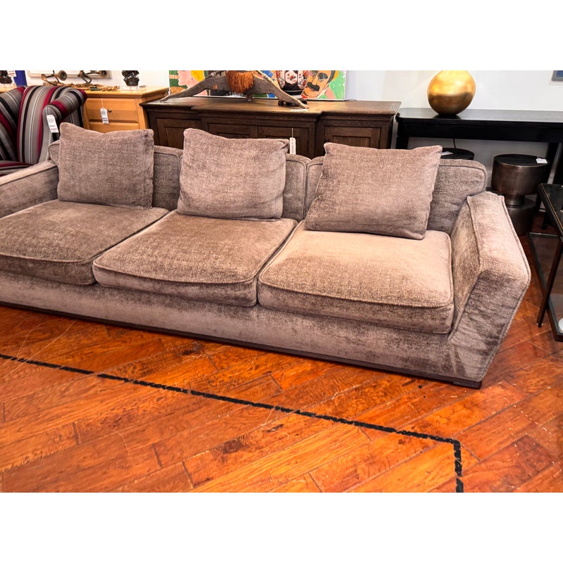 Antonio Citterio for Maxalto/B & B Italia Solatium Sofa. Estimate