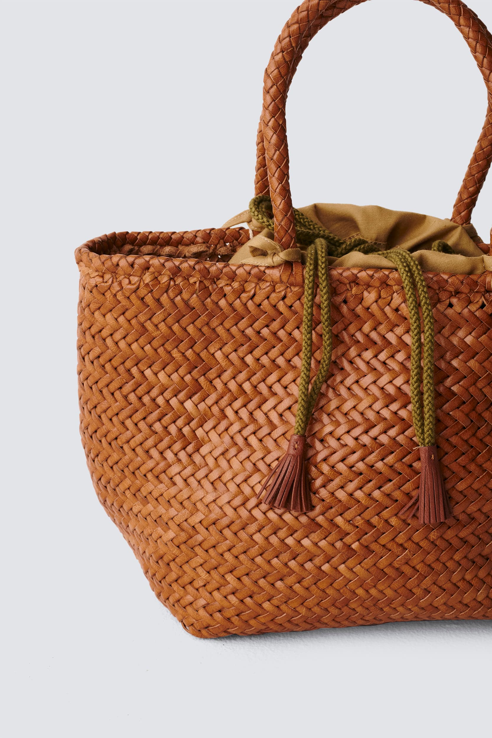 Dragon Diffusion - Grace Basket Small Tan