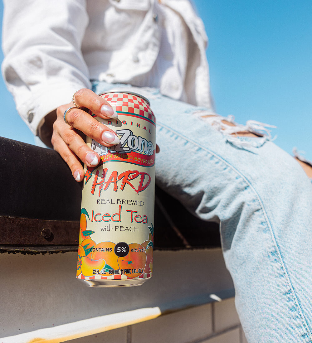 Hard Peach Tea | 22 oz. / 12-pack – DrinkAriZona