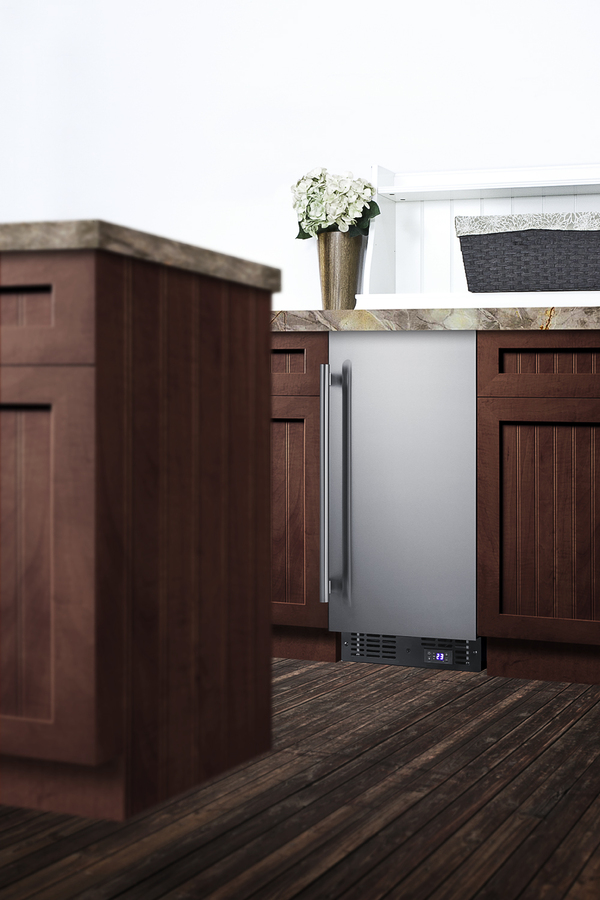 SCFF1533BSS | Summit® Appliance